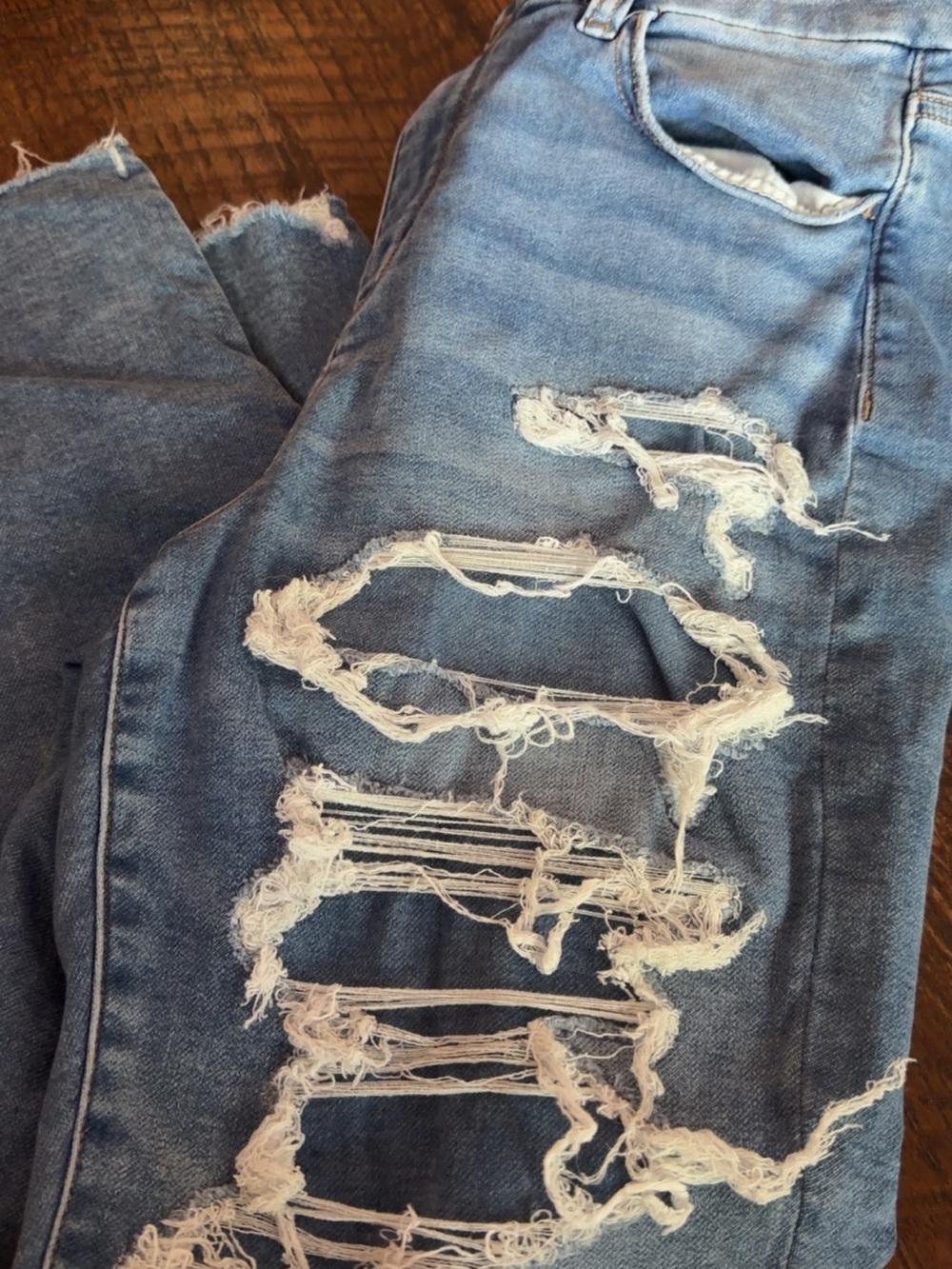 American Eagle Outfitters Light Blue Distressed Jeggings